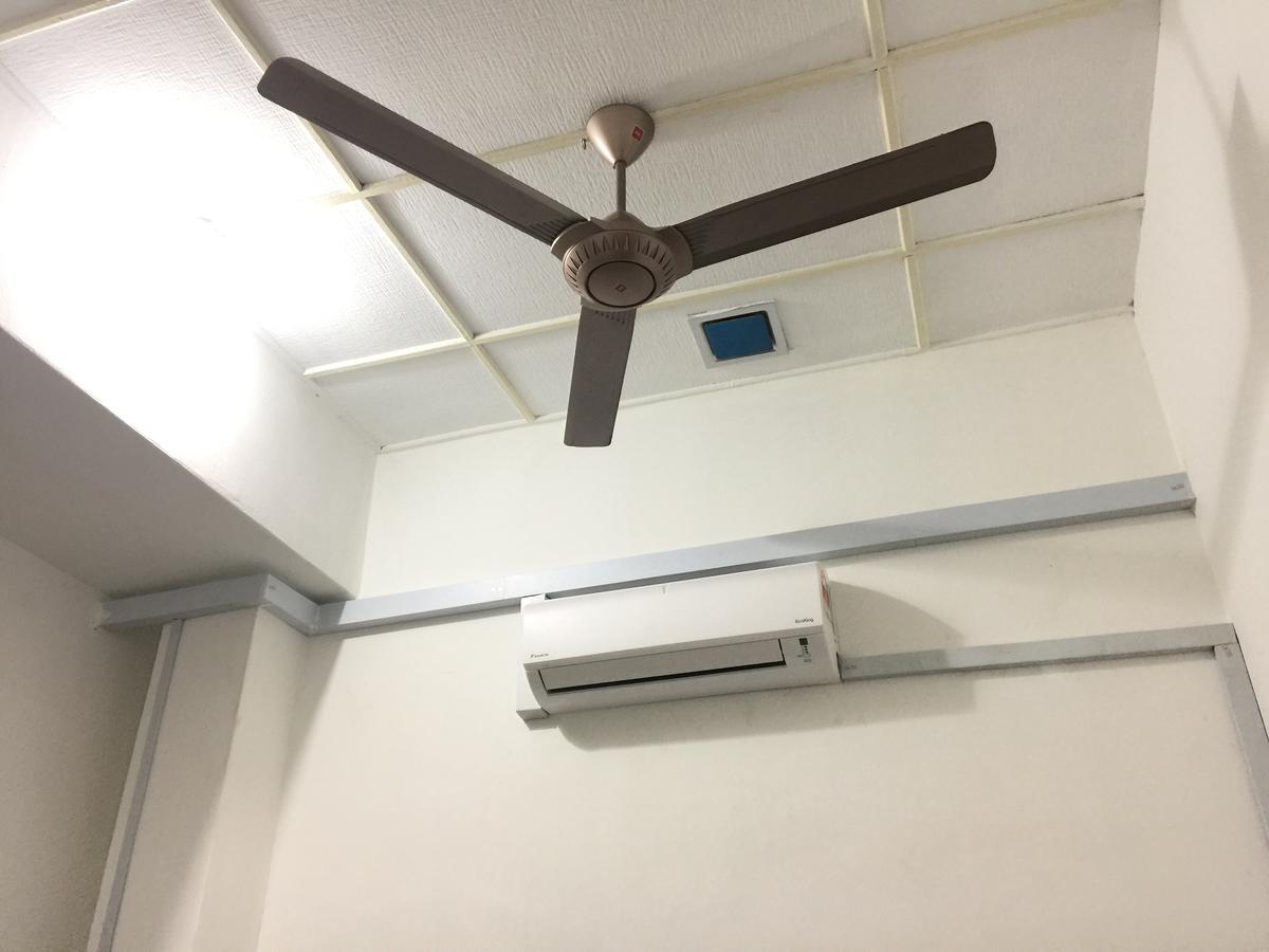 Jiaxin Hostel Ulu Tiram Dış mekan fotoğraf