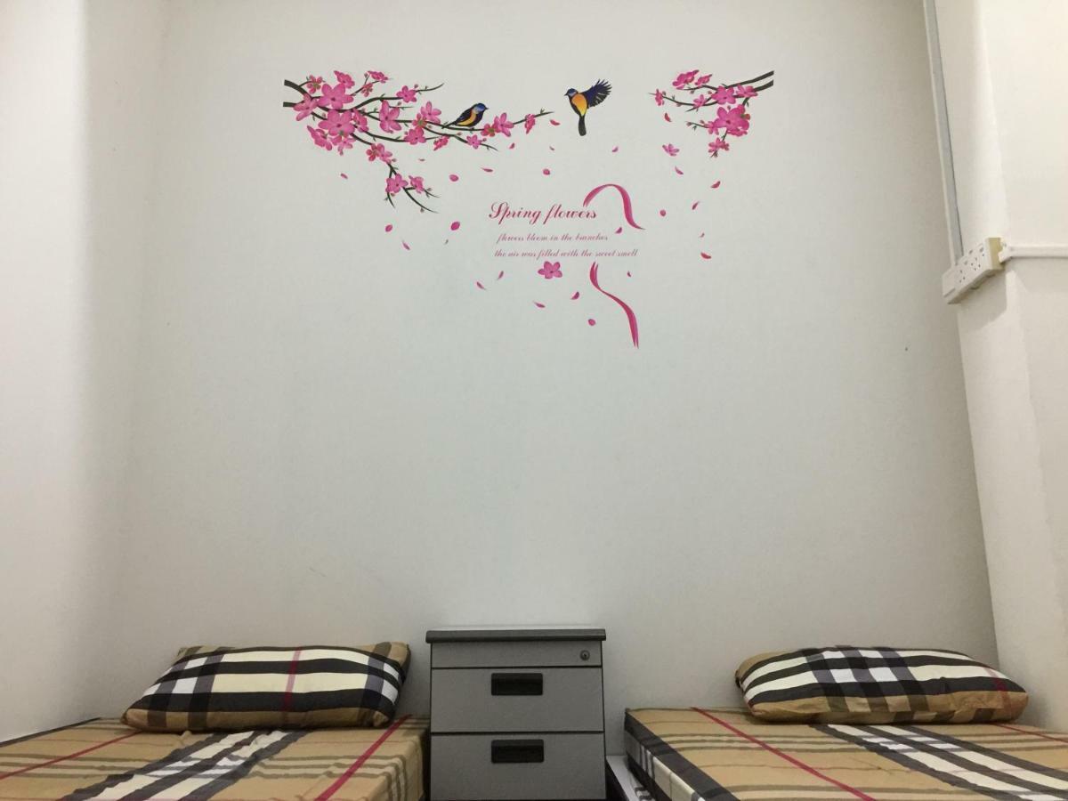 Jiaxin Hostel Ulu Tiram Dış mekan fotoğraf