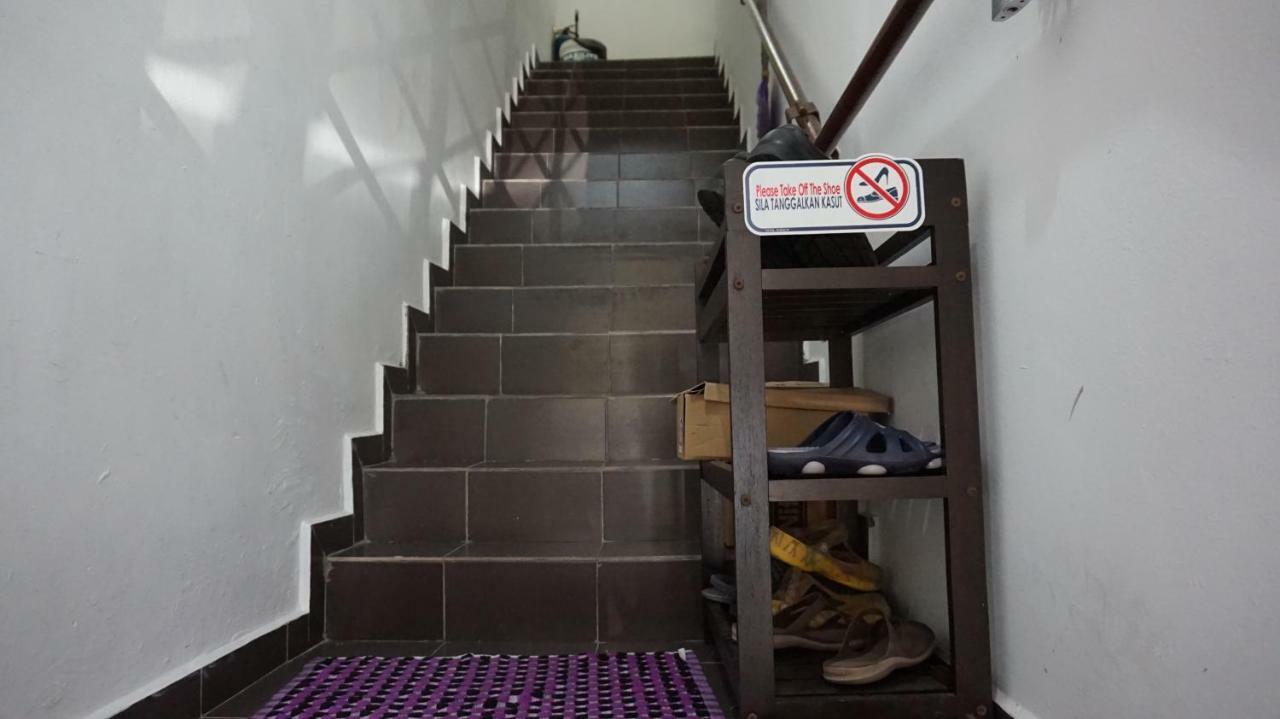 Jiaxin Hostel Ulu Tiram Dış mekan fotoğraf
